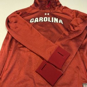 Under Armour Carolina red  hoodie cold gear sweatshirt. Size XL.